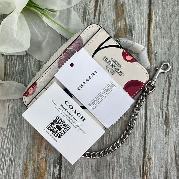 Coach Zip Card Case With Cherry Print Wallet Bag Purse - Picture 5 of 9